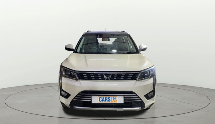 2023 Mahindra XUV300 W8 1.2 PETROL, Petrol, Manual, 22,230 km, Front