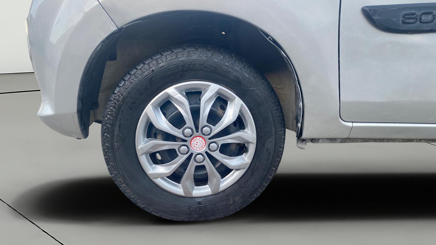 2016 Maruti Alto 800 VXI, Petrol, Manual, 42,969 km, Left Front Wheel