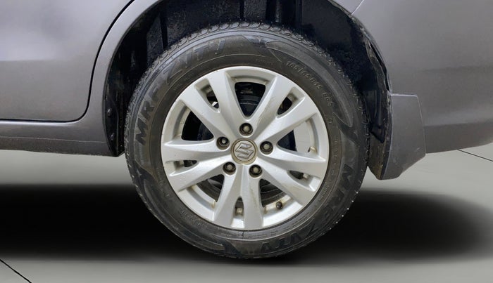 2015 Maruti Ertiga ZXI+, Petrol, Manual, 99,150 km, Left Rear Wheel