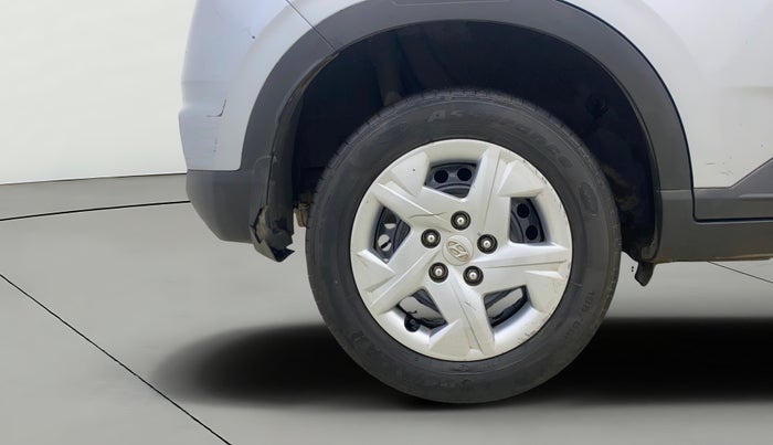 2021 Hyundai VENUE S 1.2, Petrol, Manual, 28,406 km, Right Rear Wheel