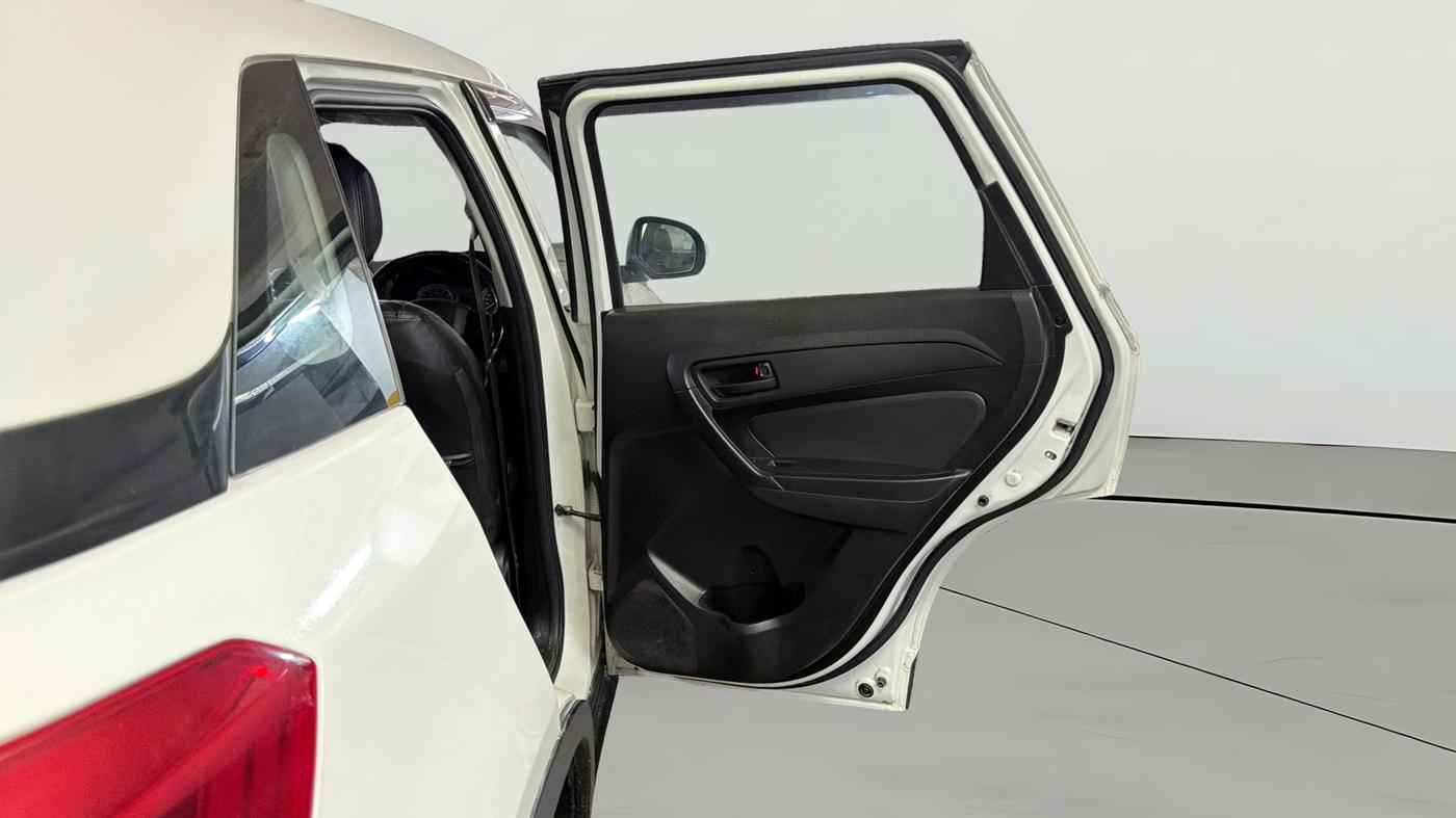 2022 Maruti Vitara Brezza LXI, Petrol, Manual, 52,003 km, RHS Rear Door