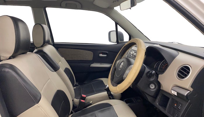 2014 Maruti Wagon R 1.0 VXI, Petrol, Manual, 1,33,861 km, Right Side Front Door Cabin