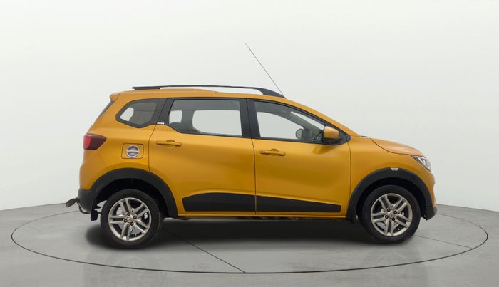 2019 Renault TRIBER RXZ, Petrol, Manual, 30,532 km, Right Side View