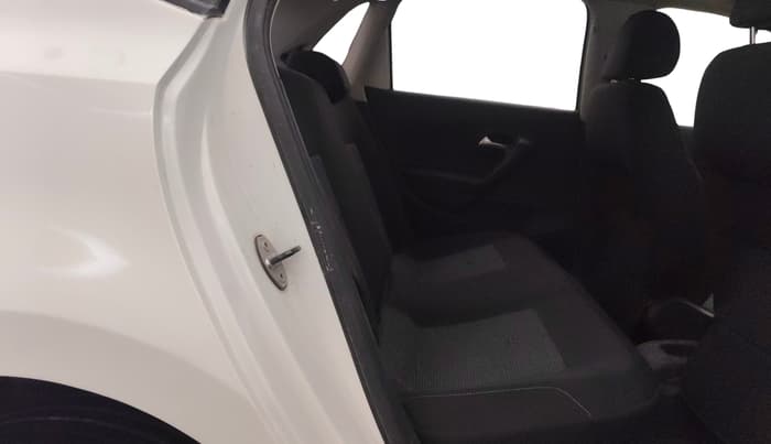 2017 Volkswagen Polo COMFORTLINE 1.2L, Petrol, Manual, 85,807 km, Right Side Rear Door Cabin
