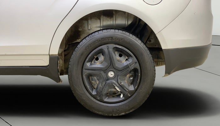 2018 Mahindra MARAZZO M4 8 STR, Diesel, Manual, 84,331 km, Left Rear Wheel