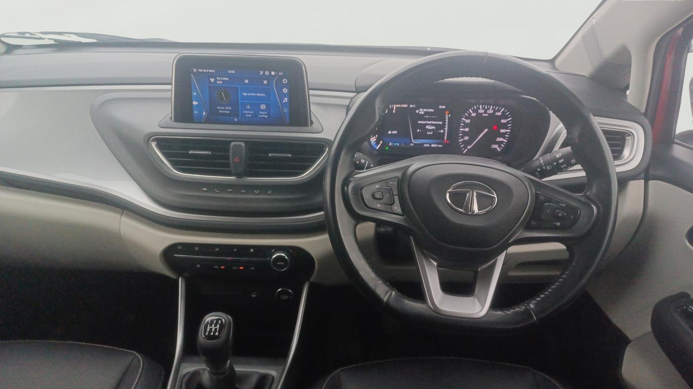 2022 Tata ALTROZ XZ PLUS DIESEL, Diesel, Manual, 45,909 km, Steering Wheel Close Up