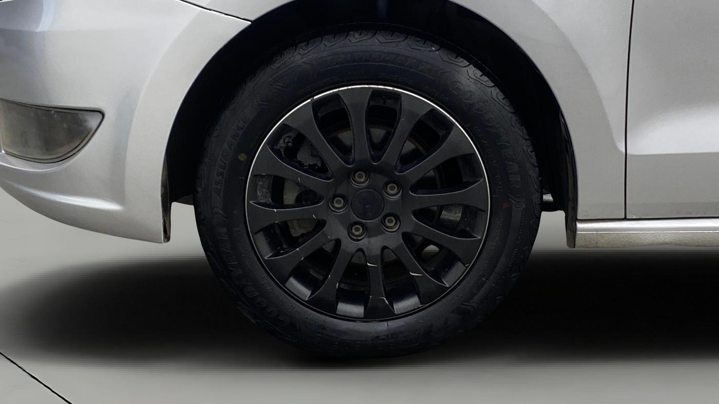 2015 Skoda Rapid 1.5 TDI CR ELEGANCE AT, Diesel, Automatic, 53,592 km, Left Front Wheel