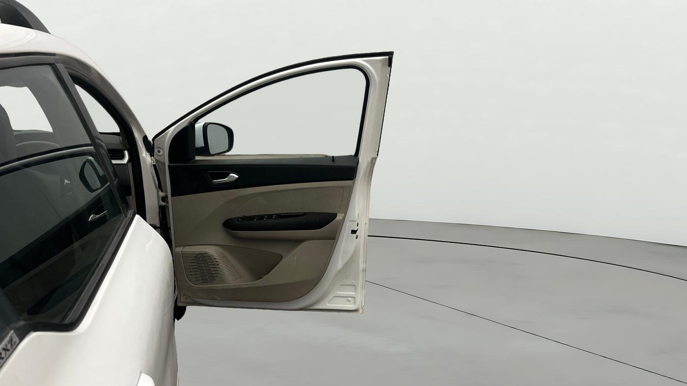2019 Renault TRIBER RXZ, CNG, Manual, 31,175 km, RHS Front Door