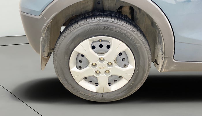 2021 Mahindra XUV300 W6 1.2 PETROL AMT, Petrol, Automatic, 19,551 km, Right Rear Wheel