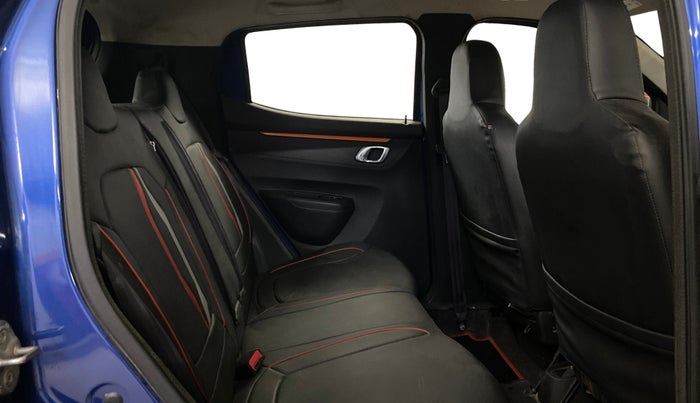 2019 Renault Kwid CLIMBER 1.0 AMT (O), Petrol, Automatic, 41,954 km, Right Side Rear Door Cabin