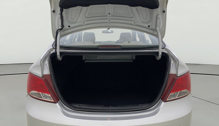2016 Hyundai Verna 1.6 VTVT SX, Petrol, Manual, 94,141 km, Boot Open Zoomed View