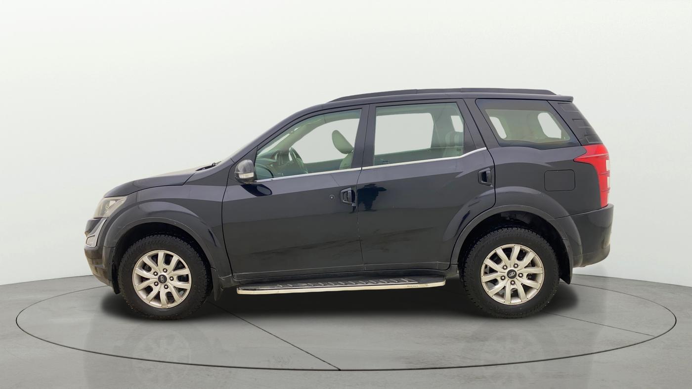 2016 Mahindra XUV500 W10 AT, Diesel, Automatic, 1,11,214 km, Left Side