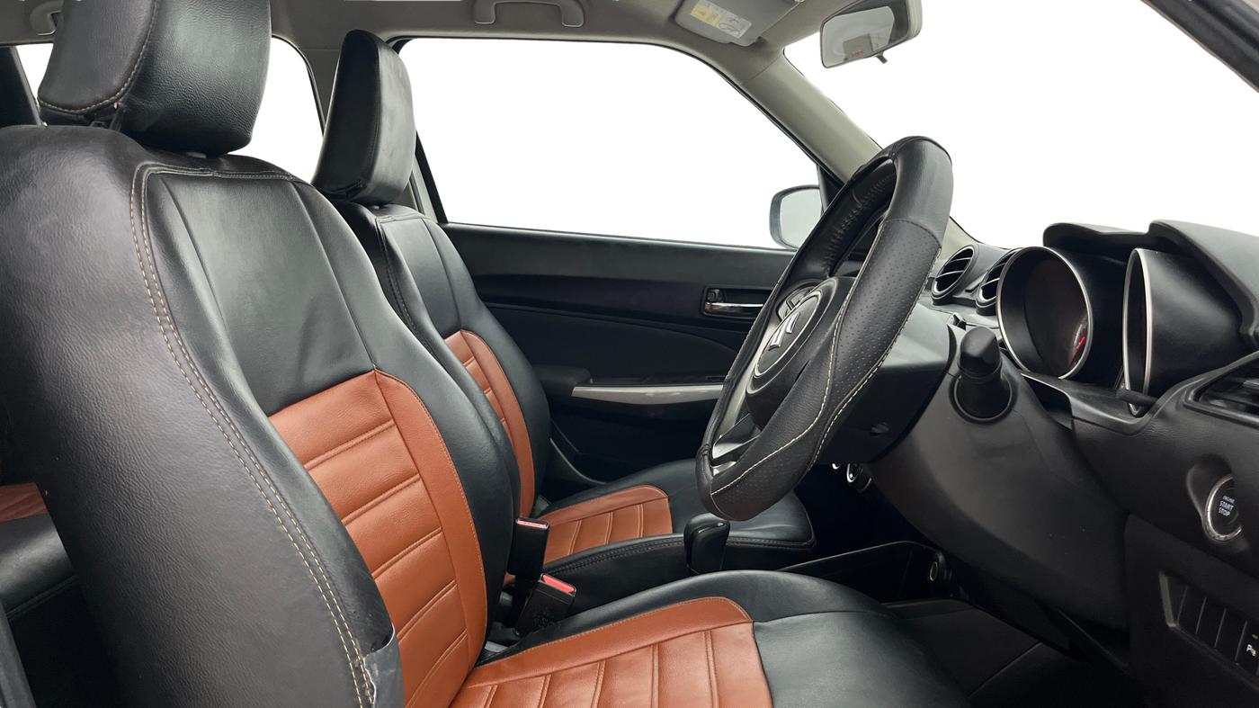 2018 Maruti Swift ZXI PLUS, Petrol, Manual, 89,199 km, Right Side Front Door Cabin