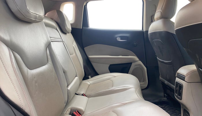 2018 Jeep Compass LIMITED (O) 2.0 DIESEL 4X4, Diesel, Manual, 76,986 km, Right Side Rear Door Cabin