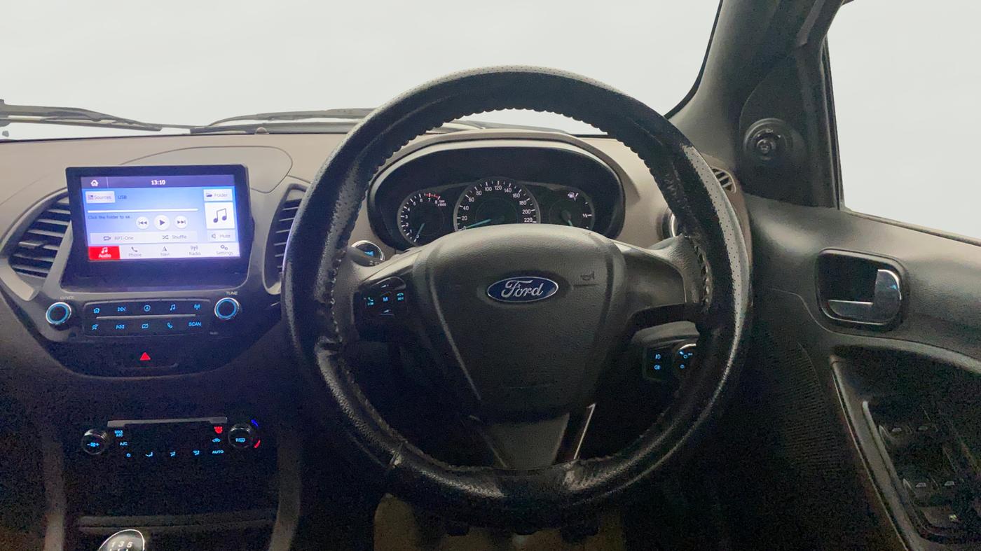 2019 Ford FREESTYLE TITANIUM 1.2 PETROL, Petrol, Manual, 1,22,069 km, Steering Wheel Close Up