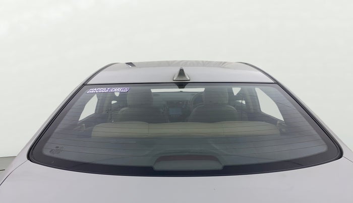 2017 Hyundai Verna 1.6 VTVT SX, Petrol, Manual, 35,102 km, Rear Windshield