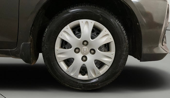 2017 Honda Amaze 1.2L I-VTEC S, Petrol, Manual, 98,131 km, Right Front Wheel