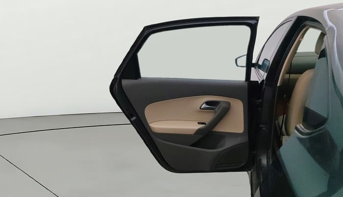 2015 Volkswagen Vento HIGHLINE 1.5 AT, Diesel, Automatic, 1,43,813 km, LHS Rear Door