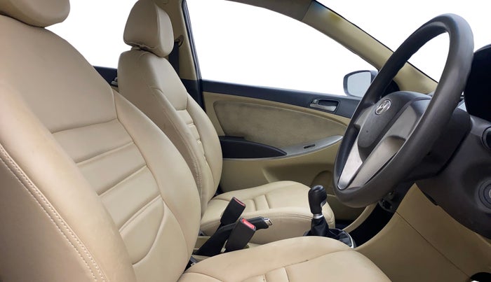 2012 Hyundai Verna FLUIDIC 1.4 CRDI, Diesel, Manual, 1,35,592 km, Right Side Front Door Cabin