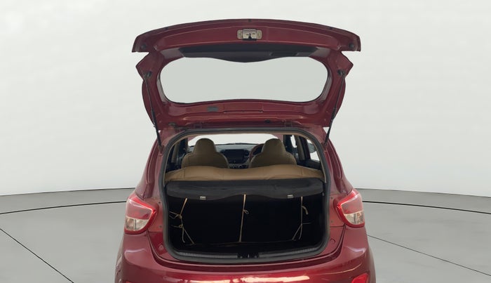 2015 Hyundai Grand i10 MAGNA 1.2 KAPPA VTVT, Petrol, Manual, 29,996 km, Boot Door Open