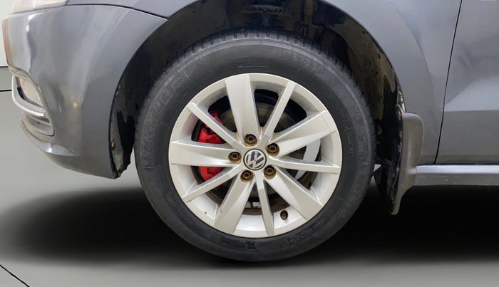 2014 Volkswagen Polo HIGHLINE1.5L, Diesel, Manual, 86,574 km, Left Front Wheel