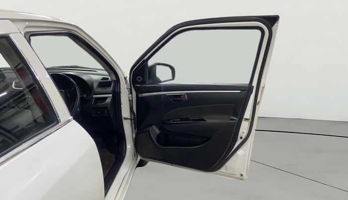 2015 Maruti Swift LXI, Petrol, Manual, 45,310 km, RHS Front Door