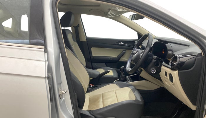 2023 Skoda SLAVIA STYLE 1.0L TSI MT, Petrol, Manual, 17,644 km, Right Side Front Door Cabin