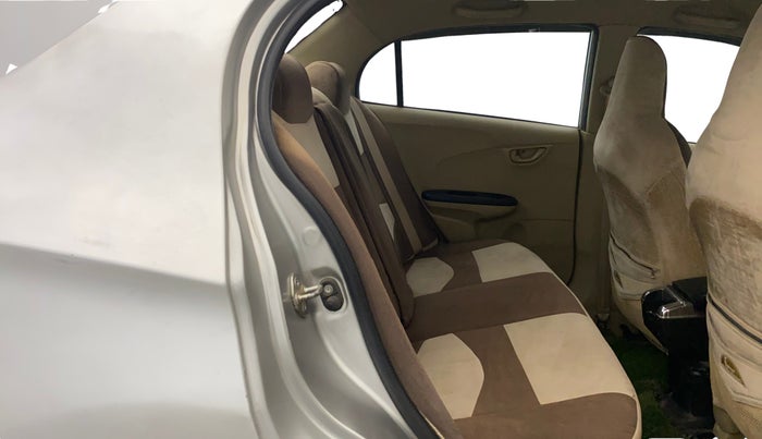 2015 Honda Amaze 1.5L I-DTEC S, Diesel, Manual, 76,316 km, Right Side Rear Door Cabin