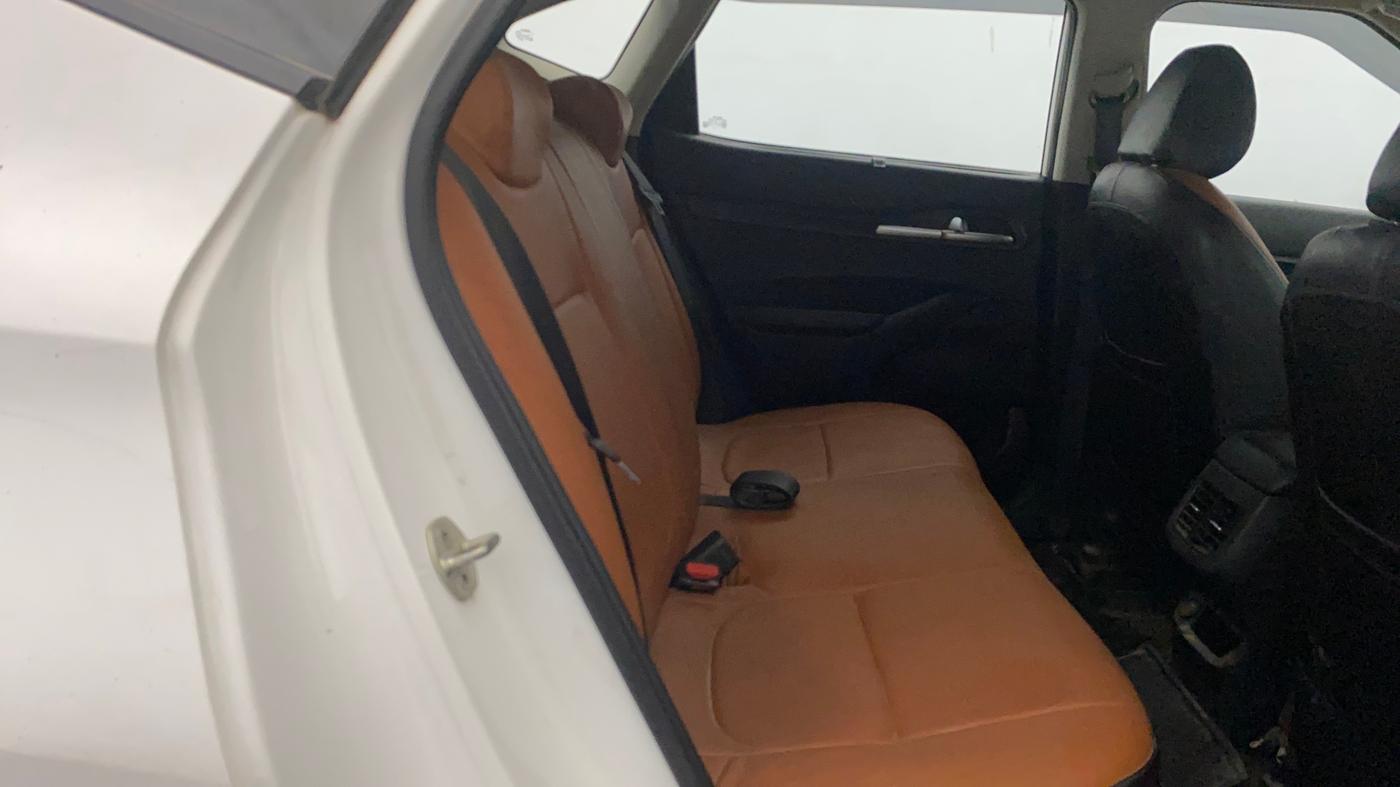 2022 KIA SELTOS HTK PLUS 1.5 DIESEL, Diesel, Manual, 86,665 km, Right Side Rear Door Cabin