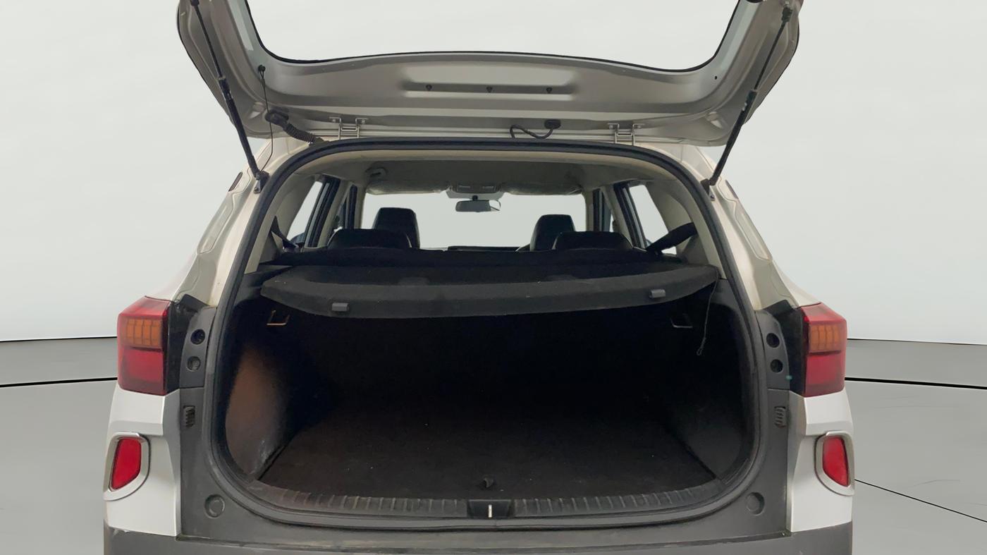 2023 KIA SELTOS HTK PLUS 1.5, Petrol, Manual, 77,560 km, Boot Open Zoomed View