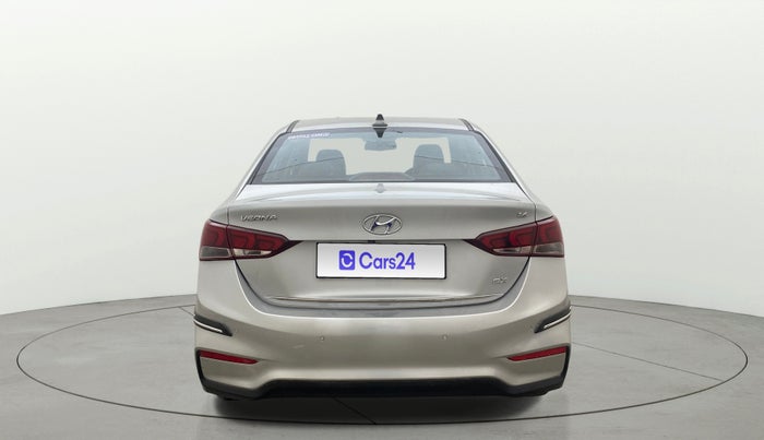 2018 Hyundai Verna 1.6 VTVT SX O, Petrol, Manual, 57,585 km, Back/Rear