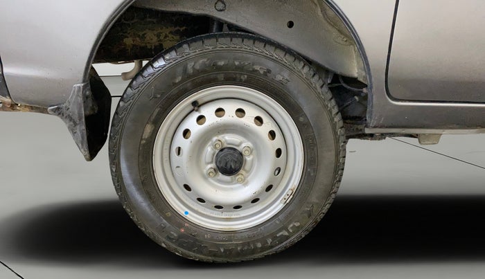 2023 Maruti Eeco 5 STR AC CNG, CNG, Manual, 25,664 km, Right Rear Wheel