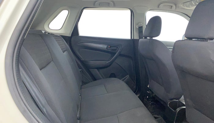 2022 Maruti Vitara Brezza LXI, Petrol, Manual, 70,799 km, Right Side Rear Door Cabin