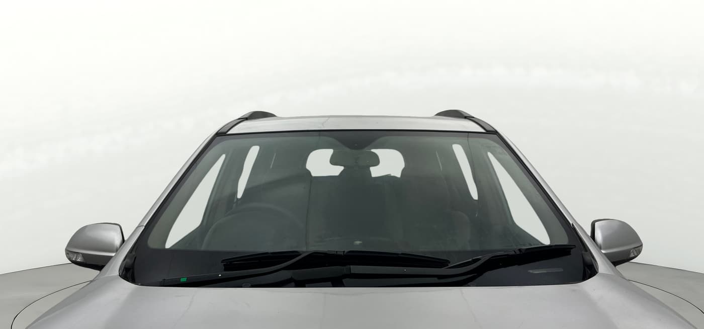 2017 Mahindra XUV500 W6, Diesel, Manual, 90,003 km, Front Windshield