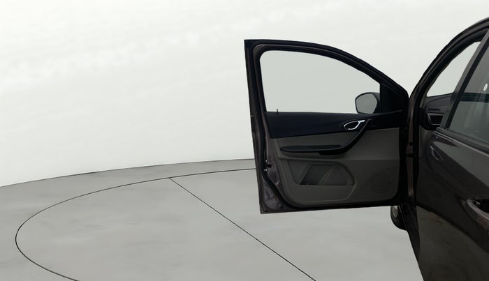 2016 Tata Tiago XZ PETROL, Petrol, Manual, 57,113 km, LHS Front Door