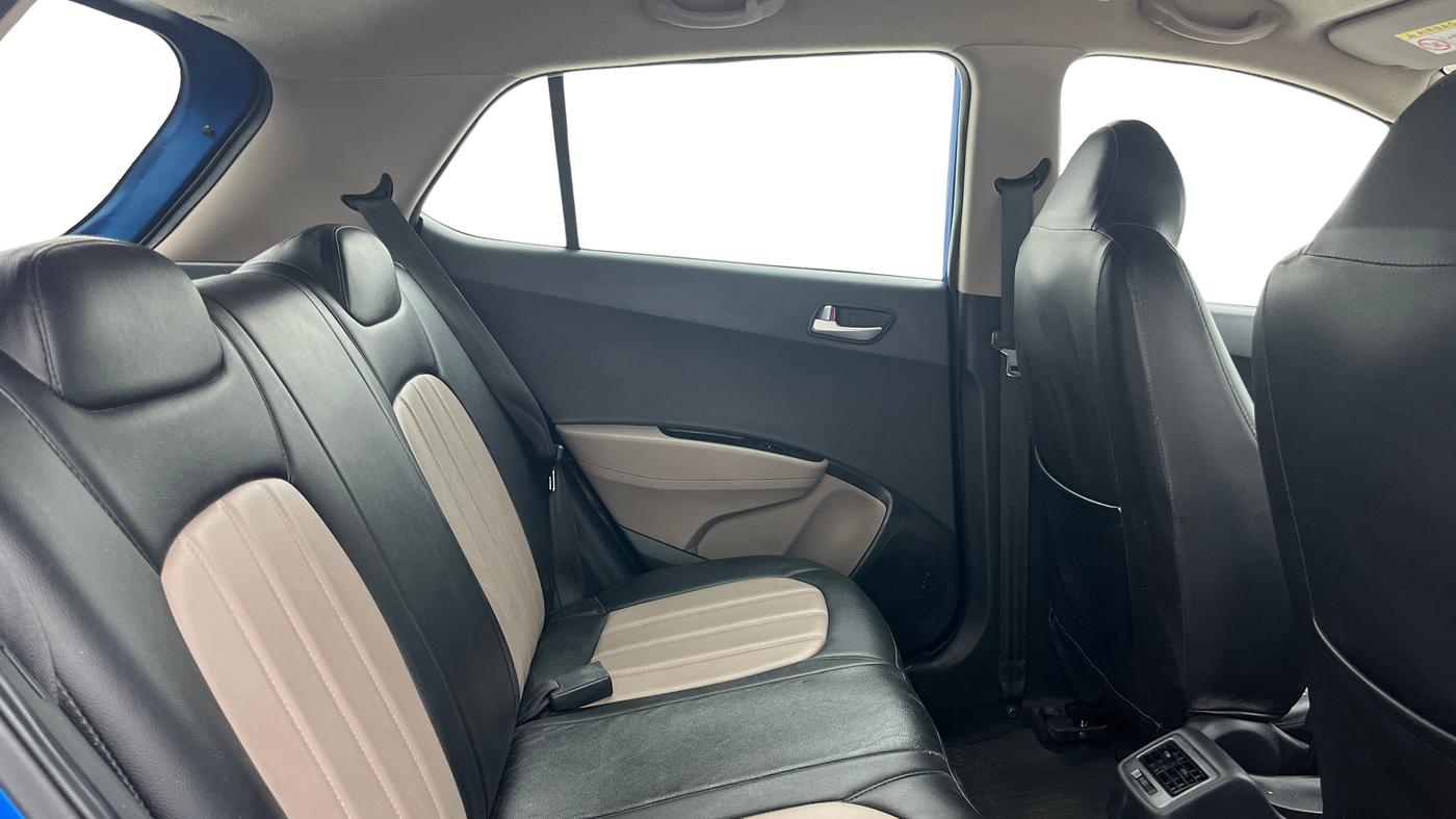 2018 Hyundai Grand i10 SPORTZ AT 1.2 KAPPA VTVT, Petrol, Automatic, 61,935 km, Right Side Rear Door Cabin