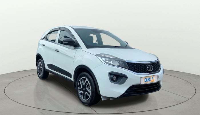 2018 Tata NEXON XM PETROL, Petrol, Manual, 1,47,494 km, SRP