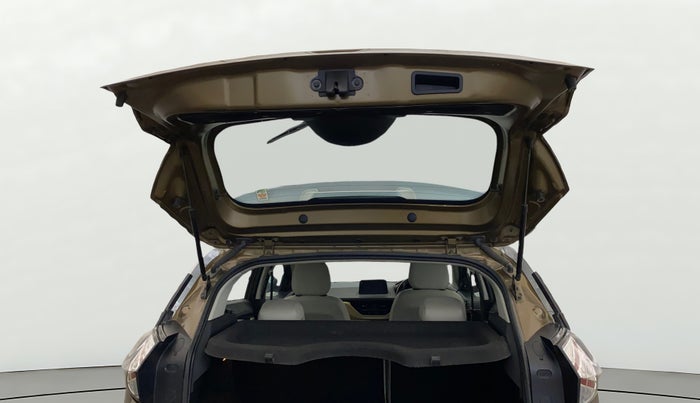 2022 Tata NEXON XZ PLUS (PREMIUM) DIESEL JET, Diesel, Manual, 70,442 km, Boot Door Open