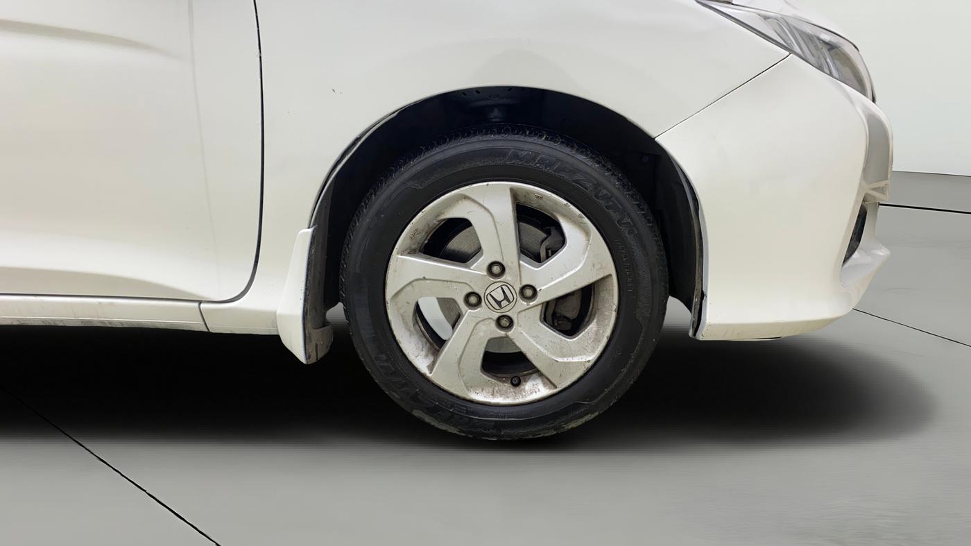 2015 Honda City 1.5L I-VTEC VX CVT, Petrol, Automatic, 1,04,375 km, Right Front Wheel