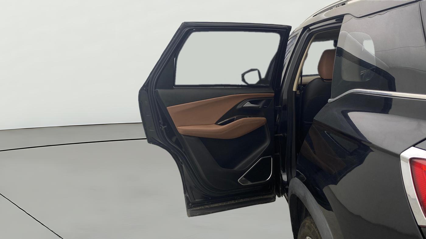 2023 MG HECTOR PLUS SAVVY PRO 1.5 TURBO CVT 7 STR, Petrol, Automatic, 62,118 km, LHS Rear Door