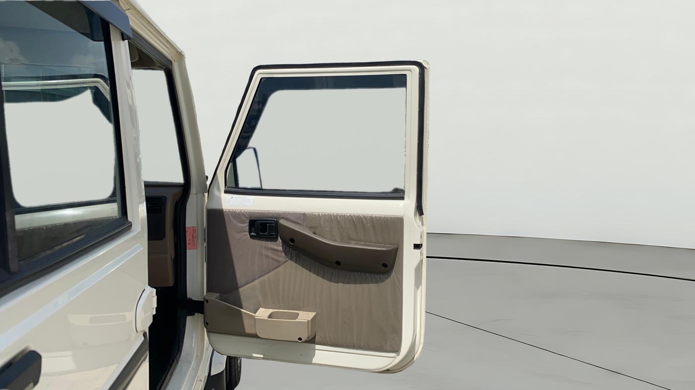 2023 Mahindra Bolero B6, Diesel, Manual, 35,428 km, RHS Front Door