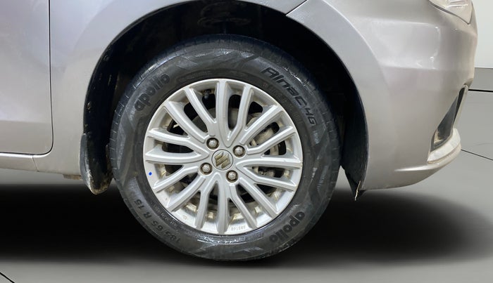 2023 Maruti Dzire ZXI CNG, CNG, Manual, 68,423 km, Right Front Wheel