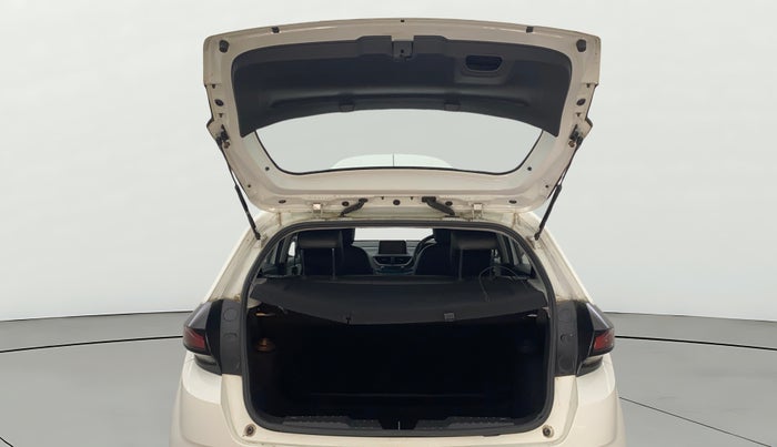 2021 Tata ALTROZ XZ PETROL, Petrol, Manual, 12,115 km, Boot Door Open