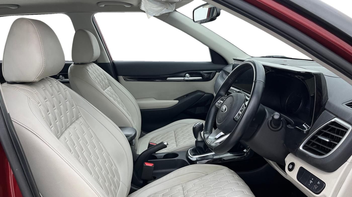 2020 KIA SELTOS HTX 1.5 PETROL, Petrol, Manual, 26,071 km, Right Side Front Door Cabin