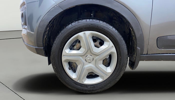 2022 Tata NEXON XMA PLUS SUNROOF PETROL, Petrol, Automatic, 47,565 km, Left Front Wheel