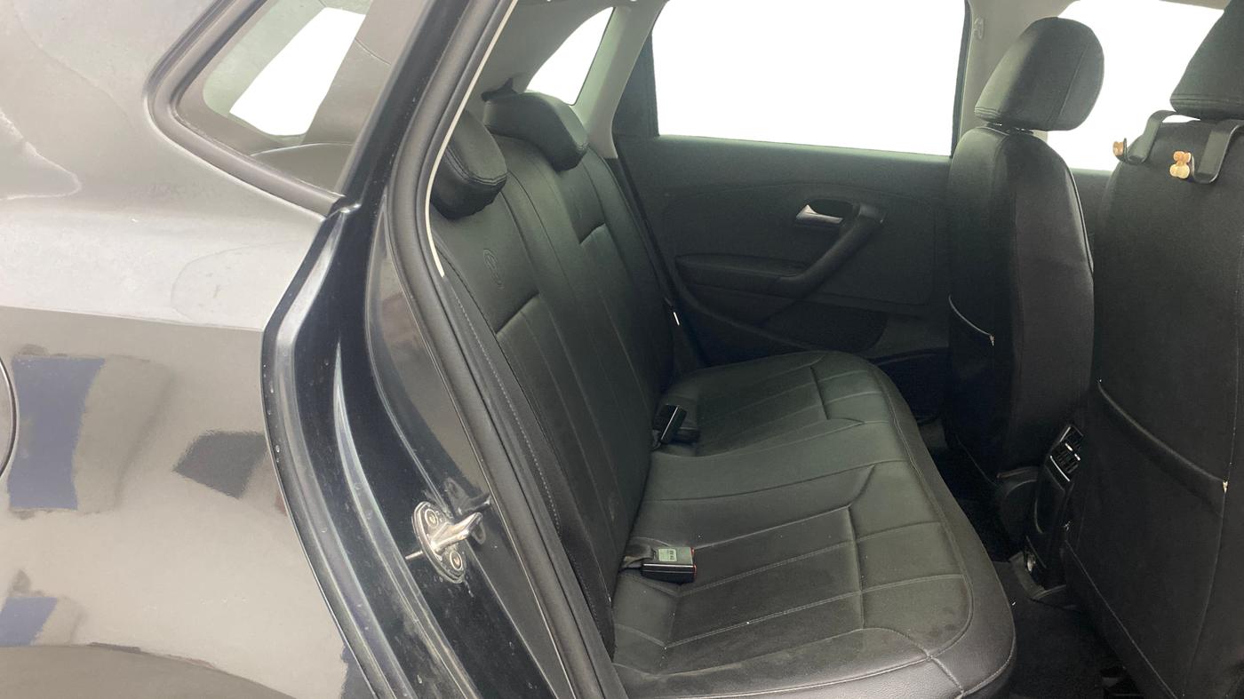 2022 Volkswagen Polo HIGHLINE PLUS 1.0L TSI, Petrol, Manual, 65,093 km, Right Side Rear Door Cabin
