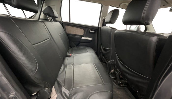 2016 Maruti Wagon R 1.0 VXI, Petrol, Manual, 81,883 km, Right Side Rear Door Cabin