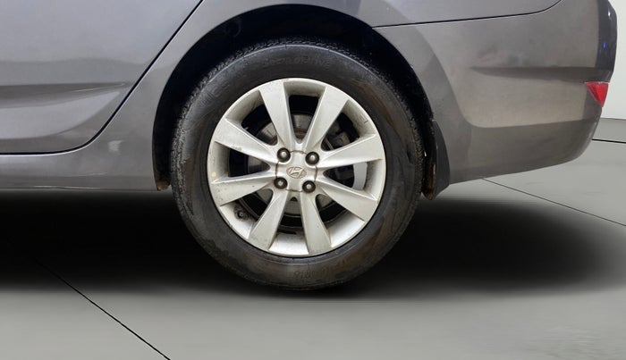 2013 Hyundai Verna FLUIDIC 1.6 VTVT SX, Petrol, Manual, 51,992 km, Left Rear Wheel