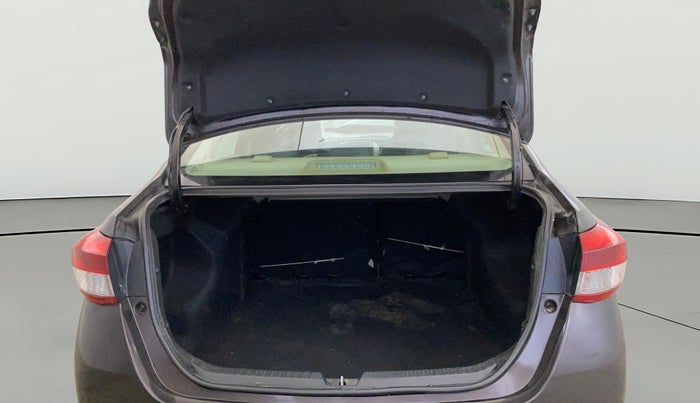 2018 Toyota YARIS J CVT, Petrol, Automatic, 92,260 km, Boot Open Zoomed View