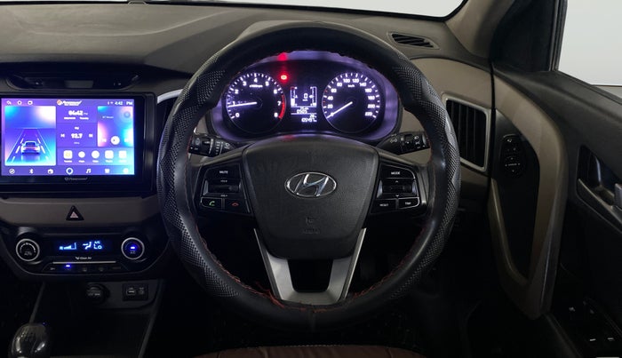 2016 Hyundai Creta SX PLUS 1.6 PETROL, Petrol, Manual, 1,05,447 km, Steering Wheel Close Up